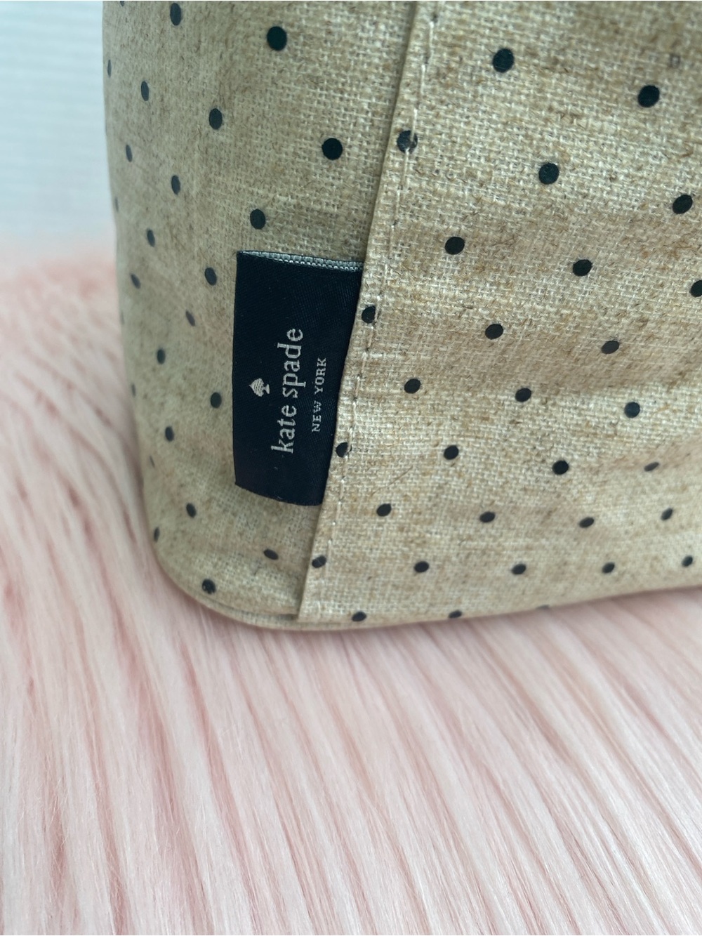 kate spade Beige Polka Dot Lunch Cosmetic Case with Gold Zipper - Picture 14 of 15